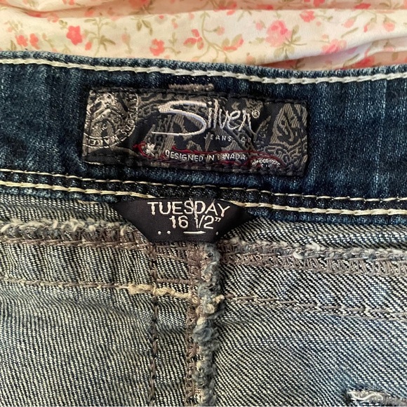 Silver Jeans Co. Womens Tuesday Low Rise Slim Bootcut-34x33 (16.5) Good Shape - Picture 15 of 15